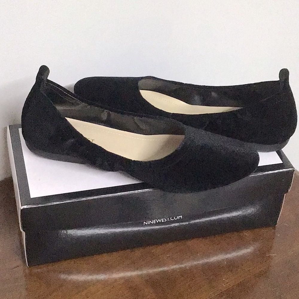 Black ballet style shoes, great for young girls also